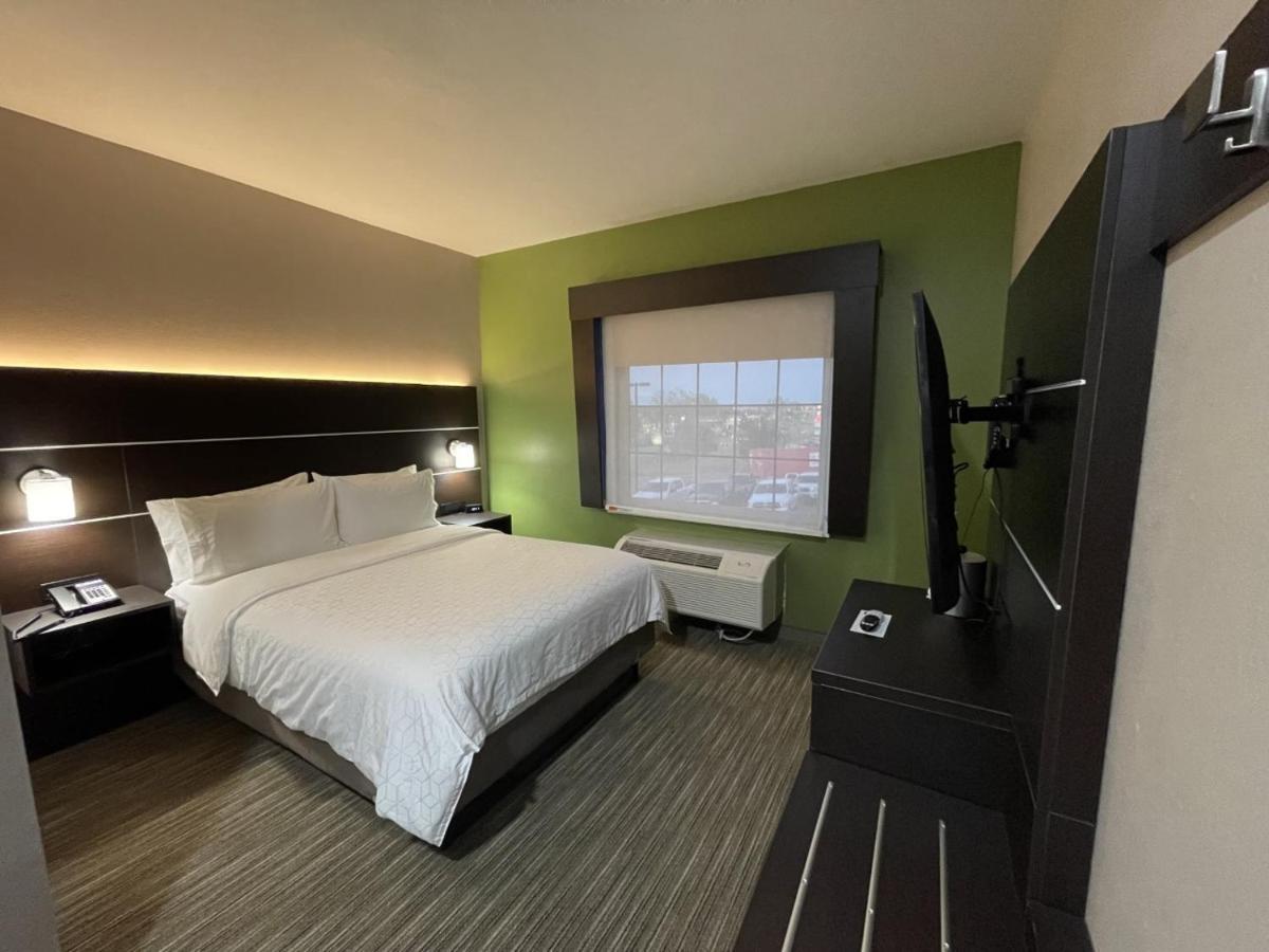 Holiday Inn Express Hotel And Suites Ada By Ihg Kültér fotó