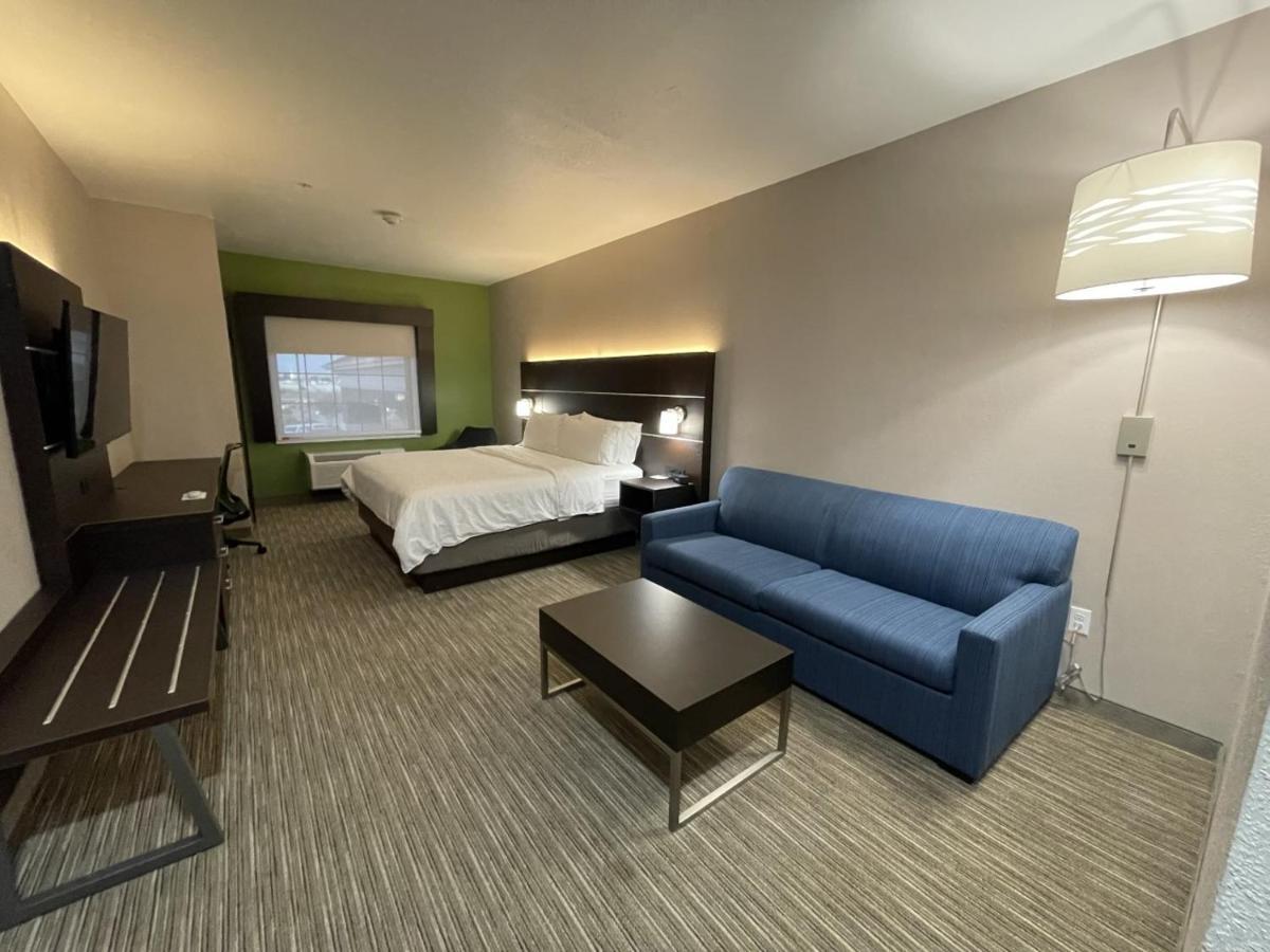 Holiday Inn Express Hotel And Suites Ada By Ihg Kültér fotó